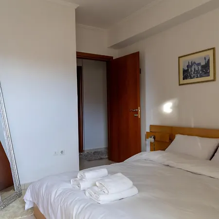 Sunshine Retreat شقة