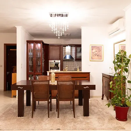 Sunshine Retreat * Kardítsa